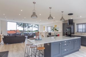 Photo 17- click for photo gallery